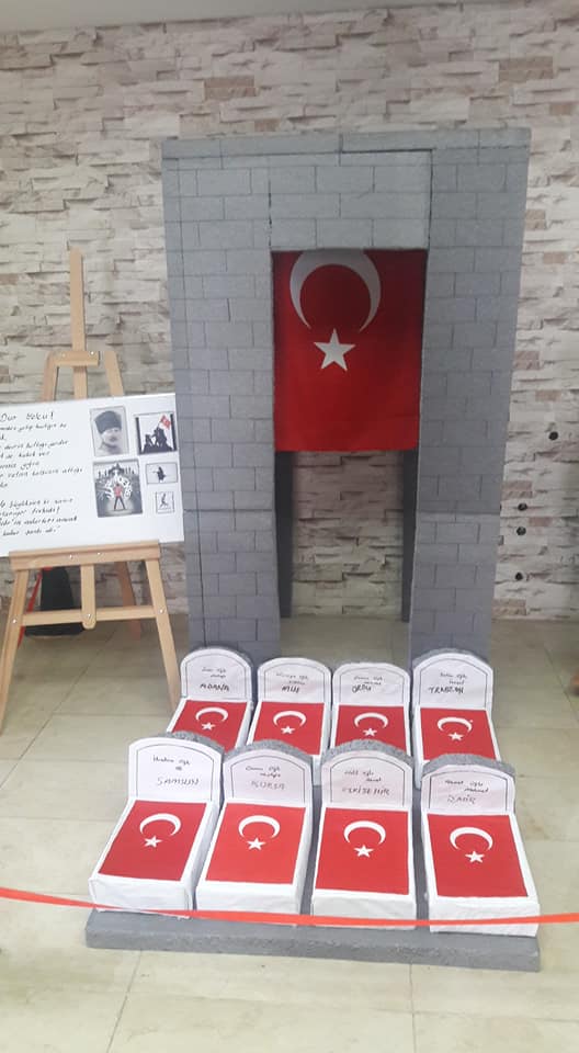 18 Mart Köşesi Yazemin Bozyel Özer 2.jpg